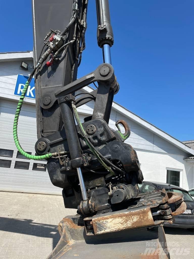 Volvo EC 250 E Roomikekskavaatorid