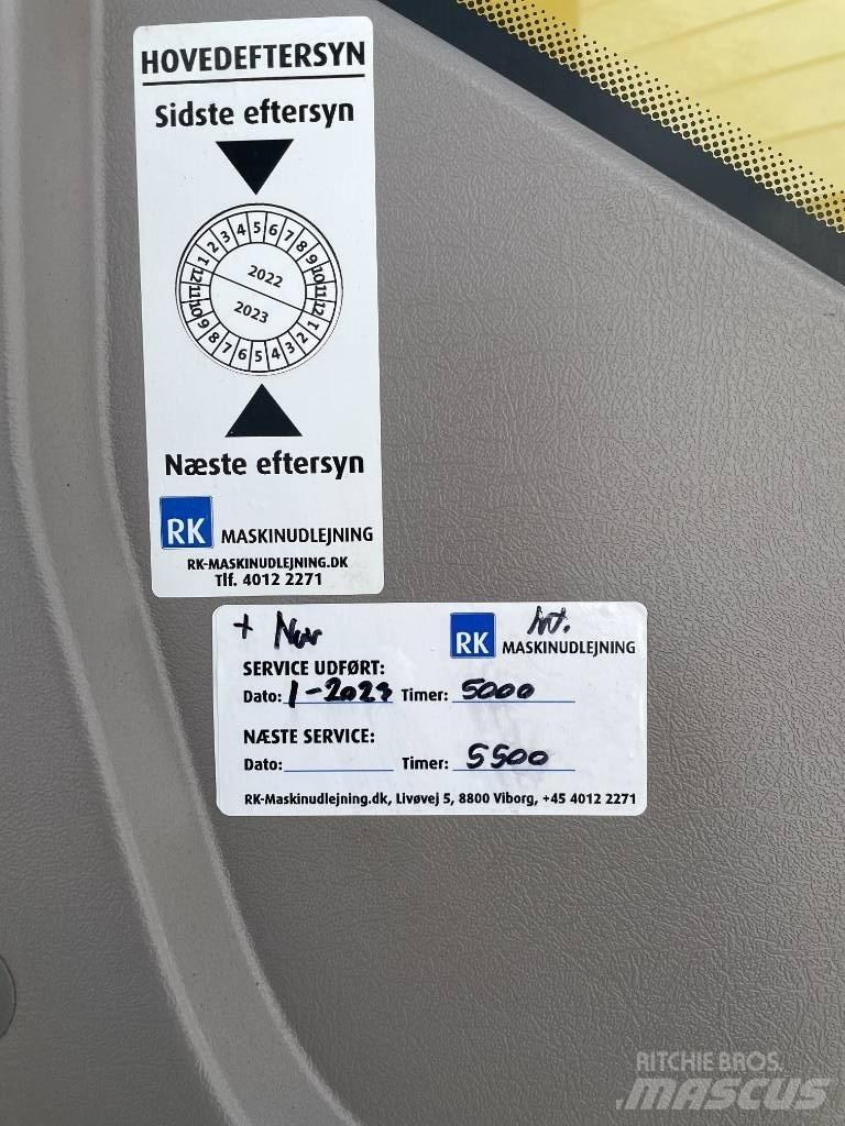 Volvo EC 250 E Roomikekskavaatorid