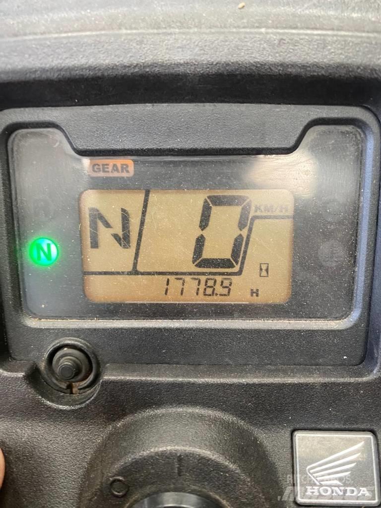 Honda TRX420FM1 ATV-d
