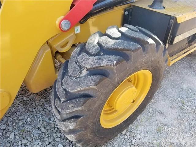 CAT 416 F Ekskavaatorlaadurid