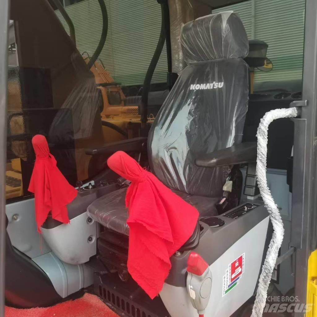 Komatsu 220-8 Miniekskavaatorid < 7 t