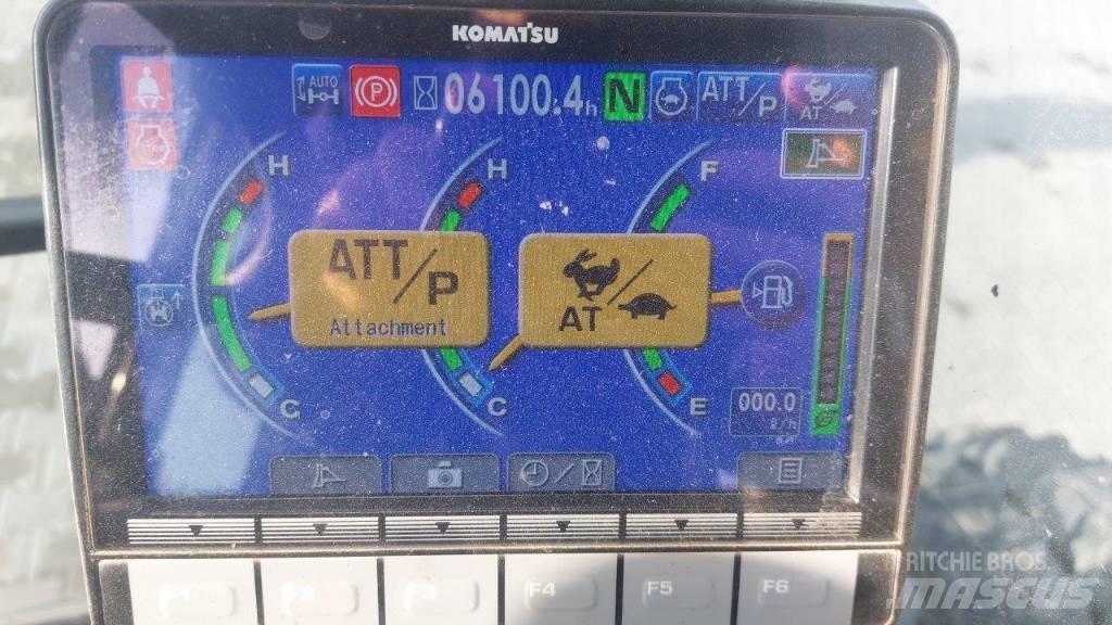 Komatsu PW 148-10 Ratasekskavaatorid
