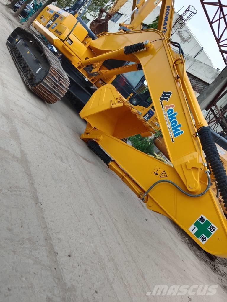 Komatsu PC 240 Roomikekskavaatorid