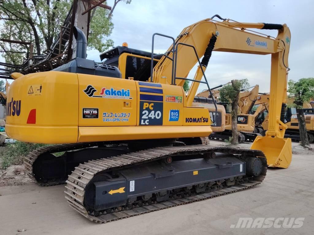 Komatsu PC 240 Roomikekskavaatorid