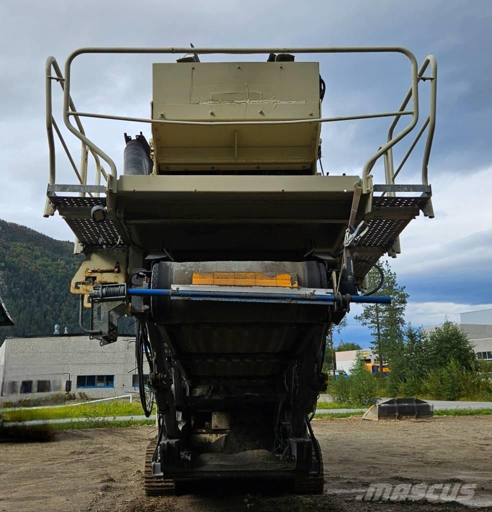 Metso LT 220 D Iseliikuvad purustid