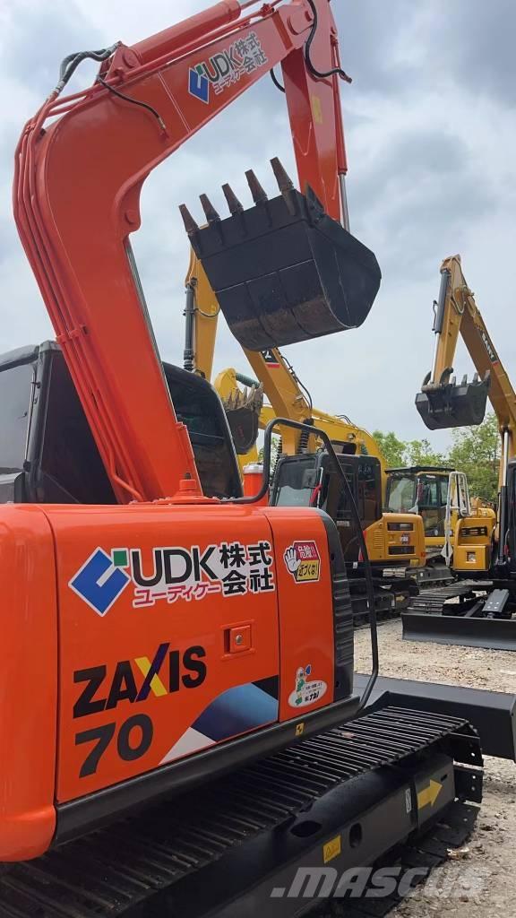 Hitachi ZX 70 Miniekskavaatorid < 7 t