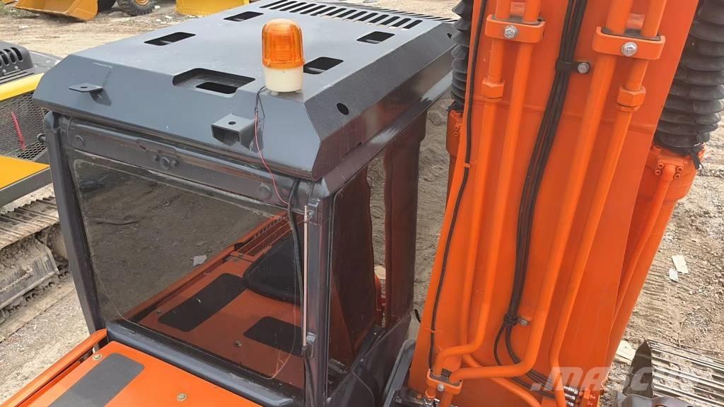 Hitachi ZX 70 Miniekskavaatorid < 7 t