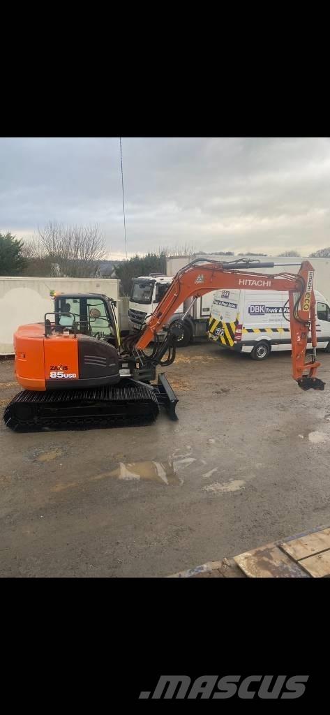  2021 Hitachi 85-6 Väikeekskavaatorid 7t-12t