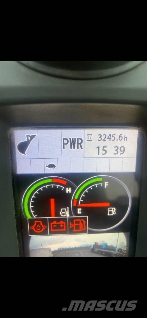  2021 Hitachi 85-6 Väikeekskavaatorid 7t-12t