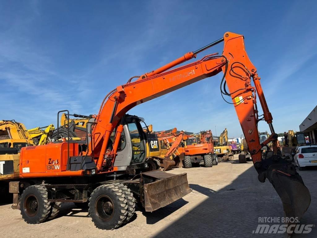 Hitachi ZX 130 W Ratasekskavaatorid