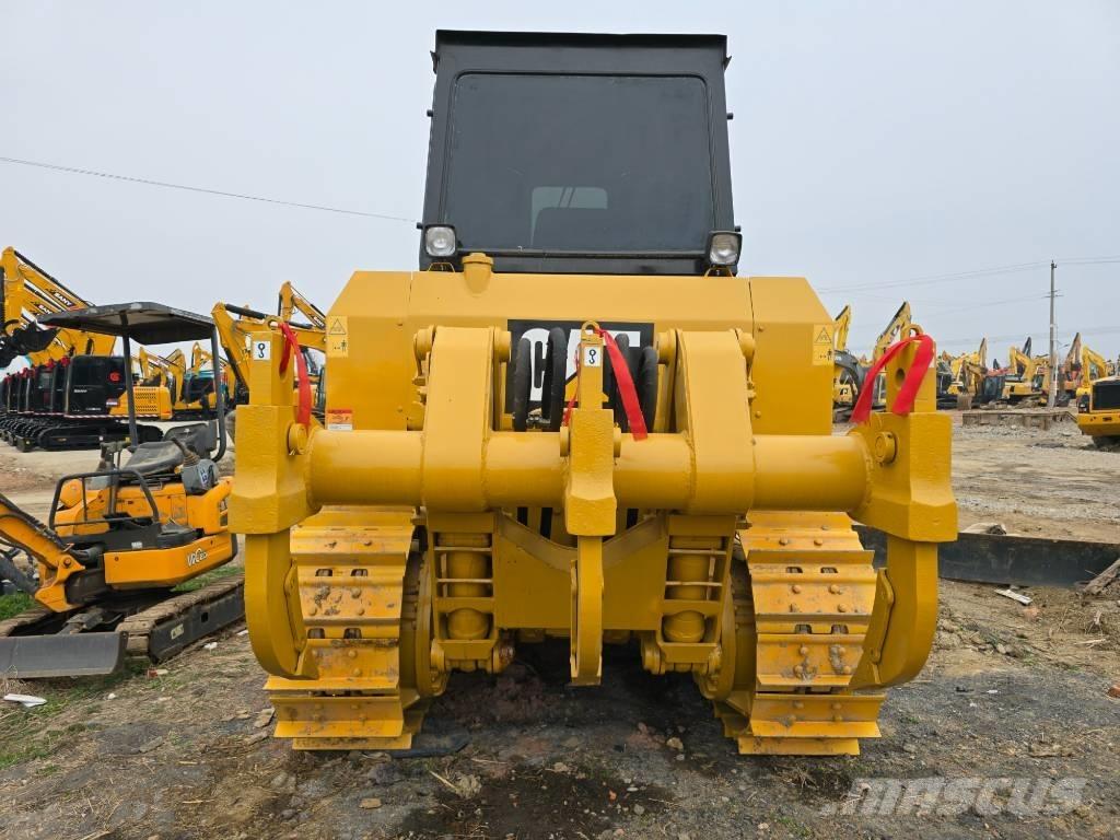 CAT D7G Buldooserid