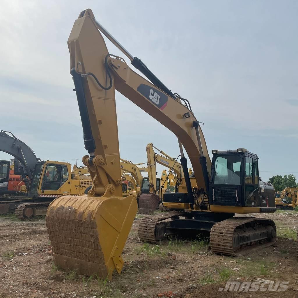CAT 326D2 Roomikekskavaatorid