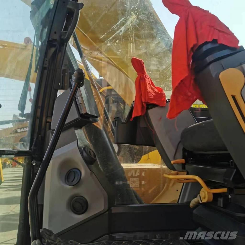 CAT 320 GC Roomikekskavaatorid