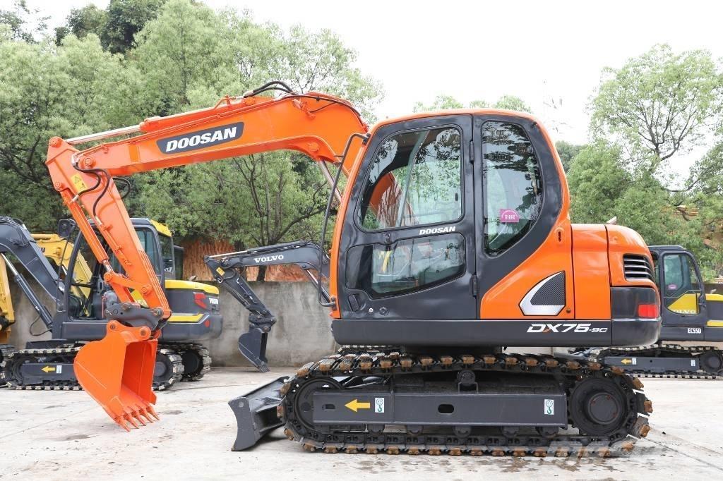 Doosan DX 75-9 C Miniekskavaatorid < 7 t
