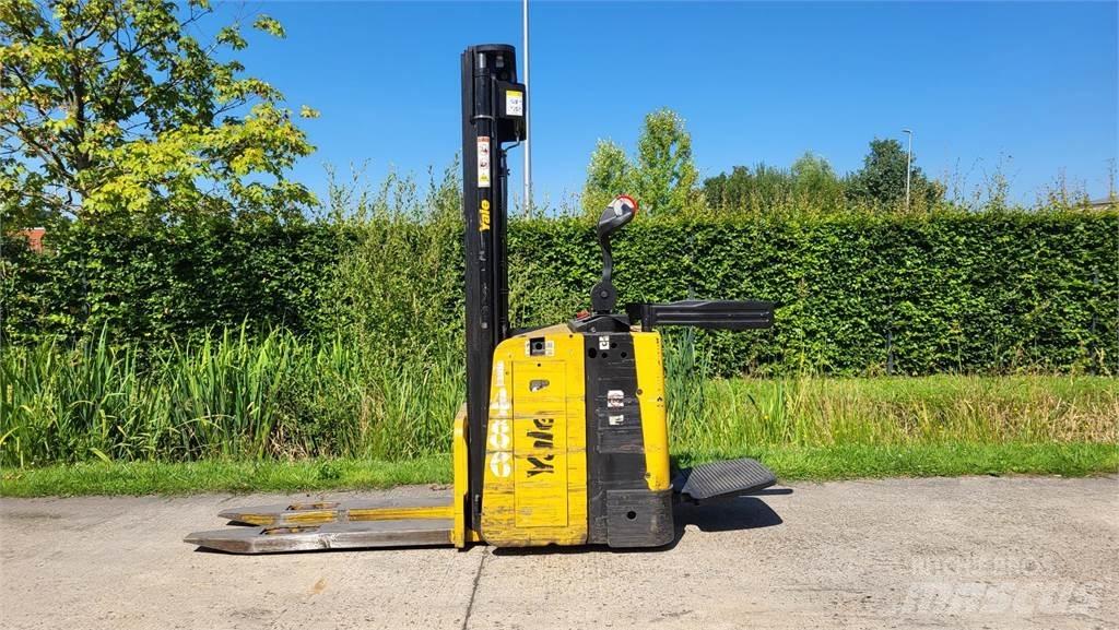 Yale MS15X 2017 Järelkäidavad virnastajad