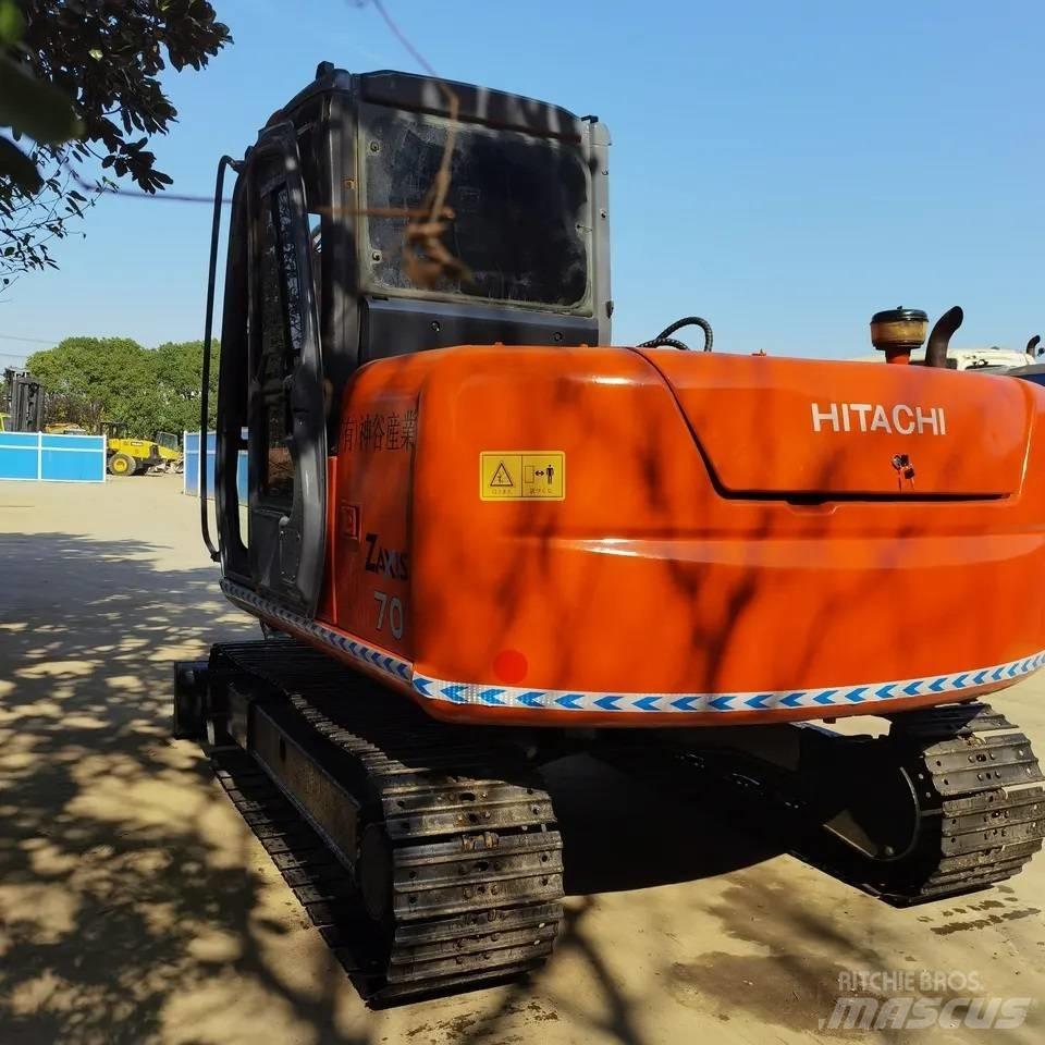 Hitachi ZX70 Roomikekskavaatorid