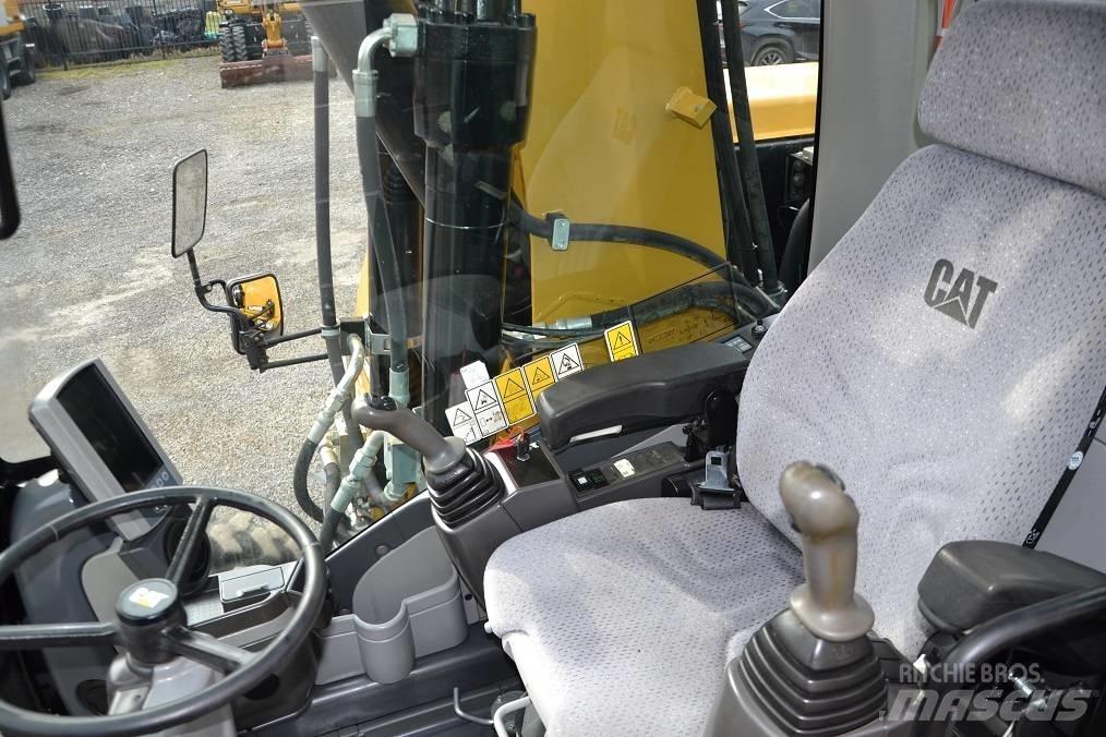 CAT M 315 D Ratasekskavaatorid