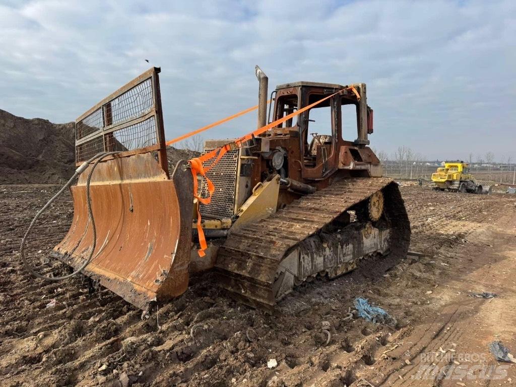 CAT D 5 H LGP Buldooserid