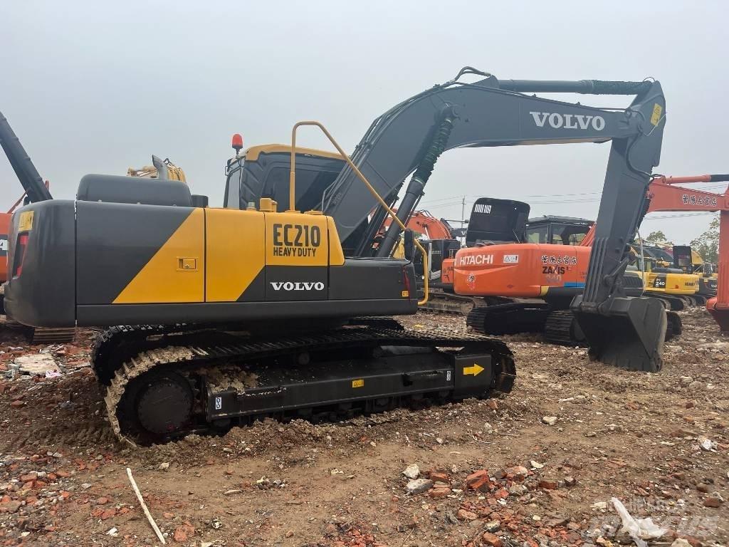 Volvo EC 210 B LC Roomikekskavaatorid