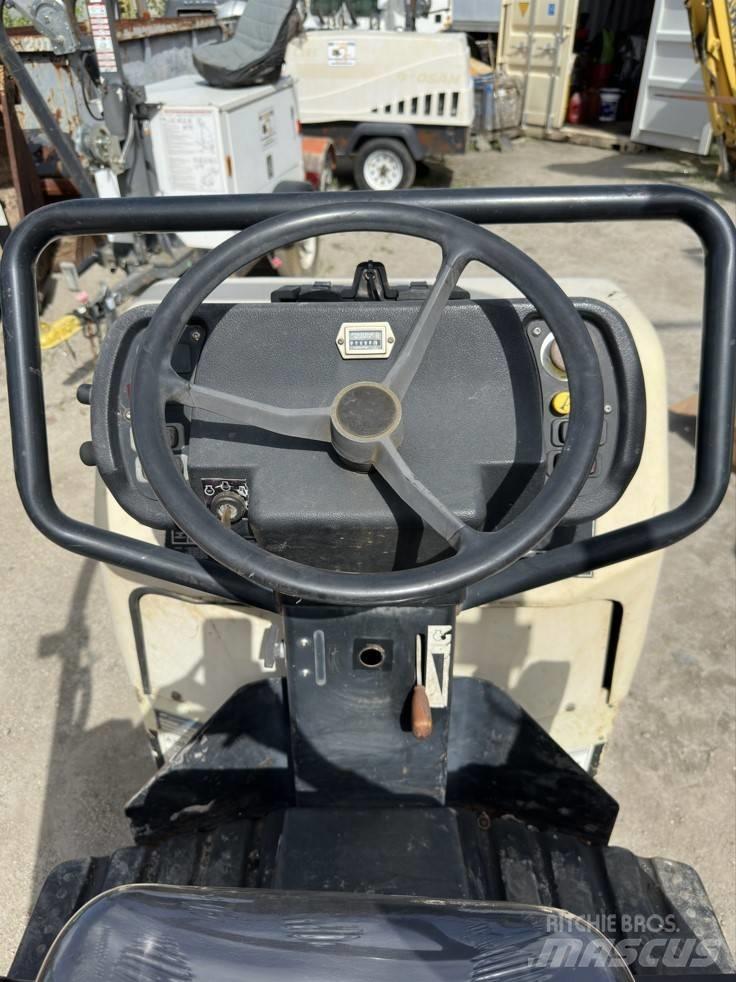 Ingersoll Rand DD 16 Pinnasetihendajad