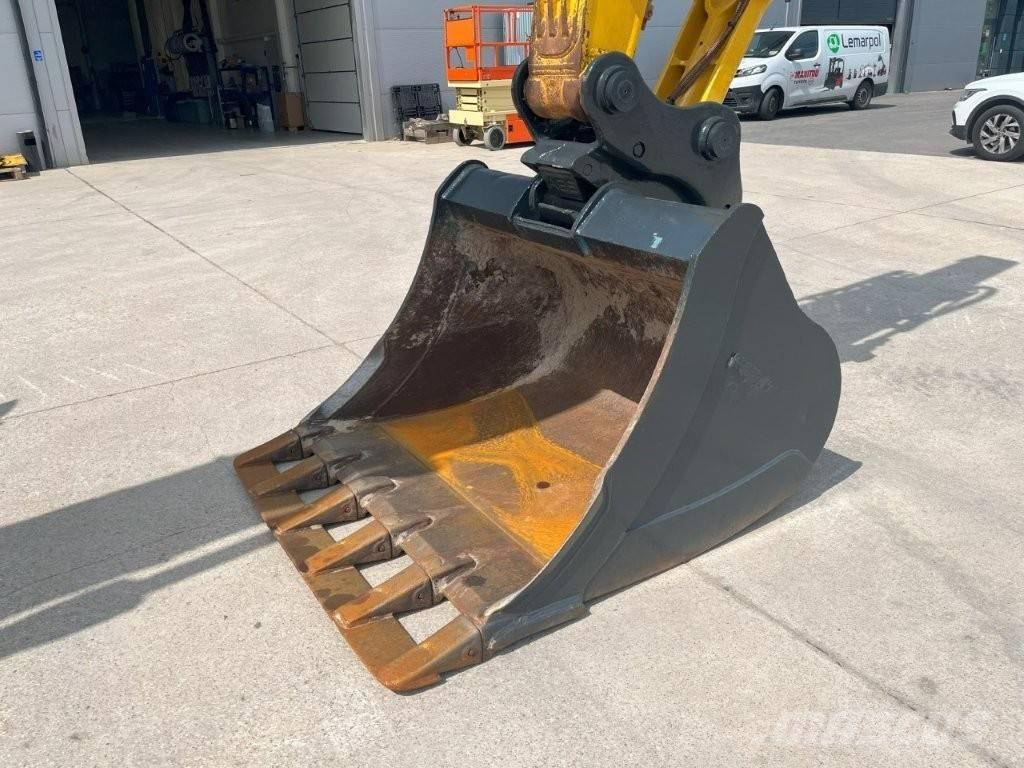 Komatsu PC 210 LC-11 Roomikekskavaatorid