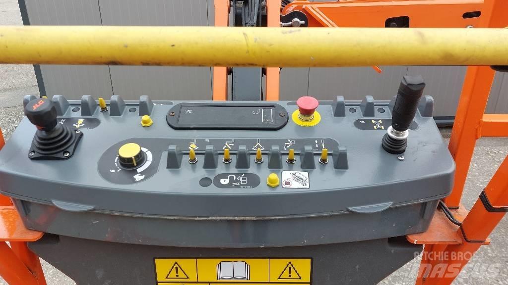 JLG E 400 AJPN Iseliikuvad poomtõstukid