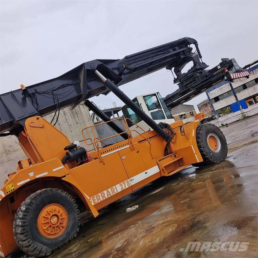 Ferrari 278 Konteineritõstukid