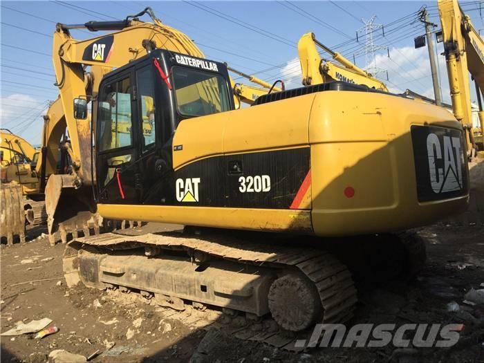 CAT 320 D Roomikekskavaatorid