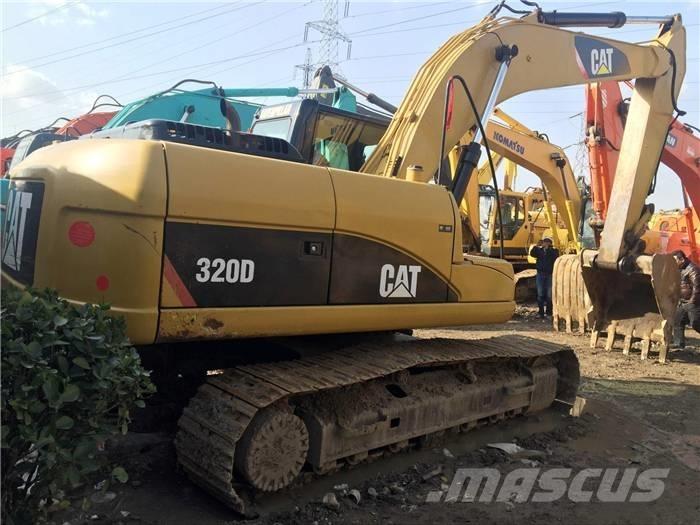 CAT 320 D Roomikekskavaatorid
