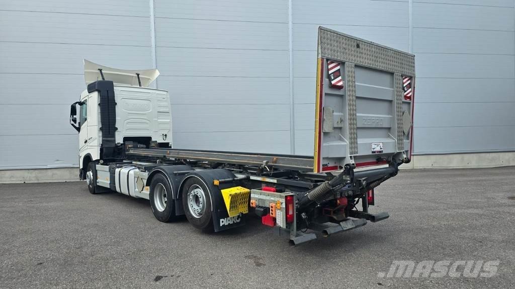 Volvo FH Trossüsteemiga vahetuskere veokid