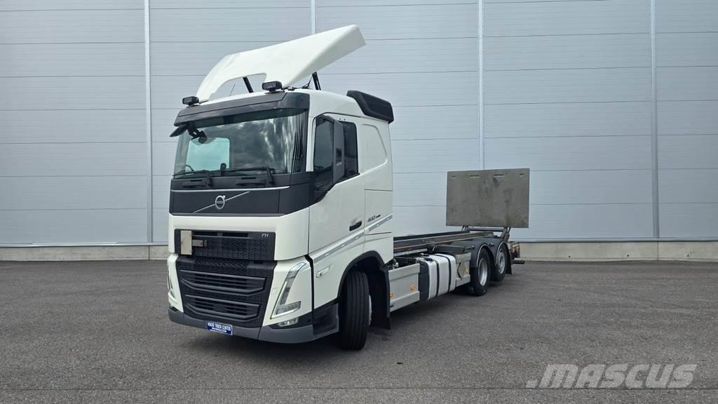 Volvo FH Trossüsteemiga vahetuskere veokid