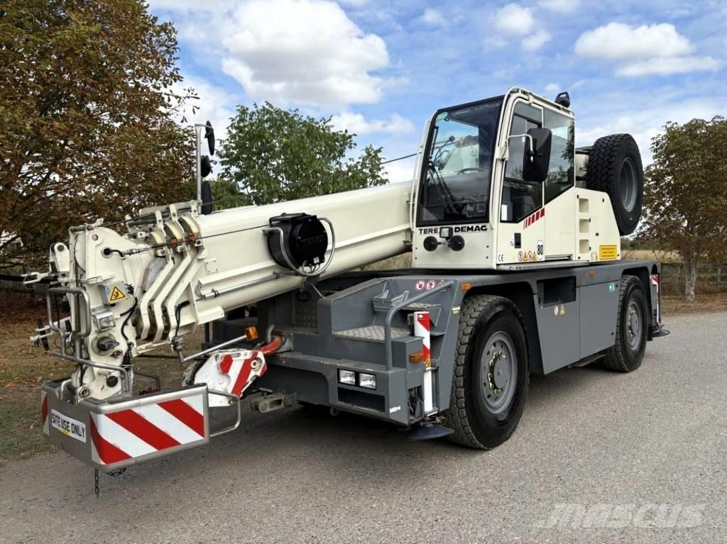 Terex Demag AC30 Maastikutõstukid