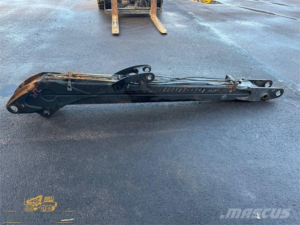 Komatsu 105F Forvarderi kraanad