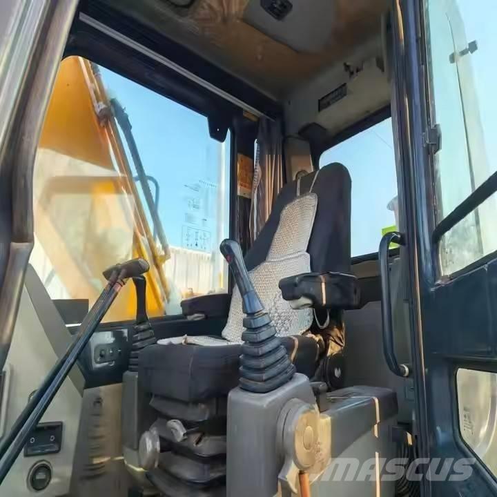 Hyundai 110 VS Roomikekskavaatorid