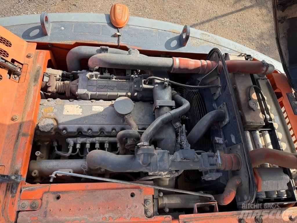 Doosan DX 140 LC-3 Roomikekskavaatorid