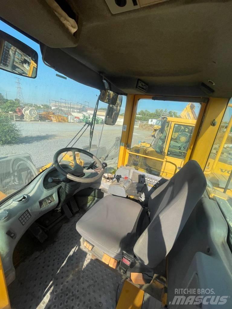 Volvo L 180 E Rataslaadurid