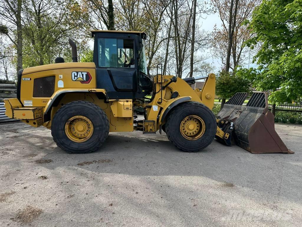CAT 938 M Rataslaadurid