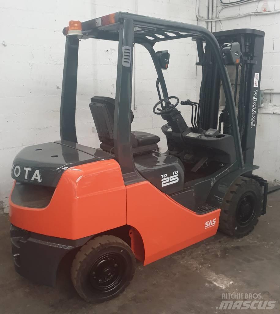 Toyota 52-8 FD 25 Diiseltõstukid