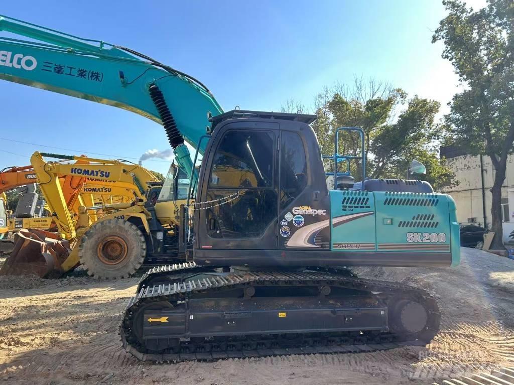 Kobelco SK 200-8 Roomikekskavaatorid