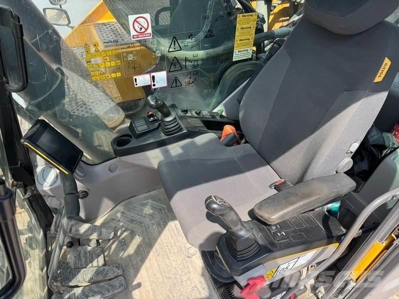 Volvo EC 380 EL Roomikekskavaatorid