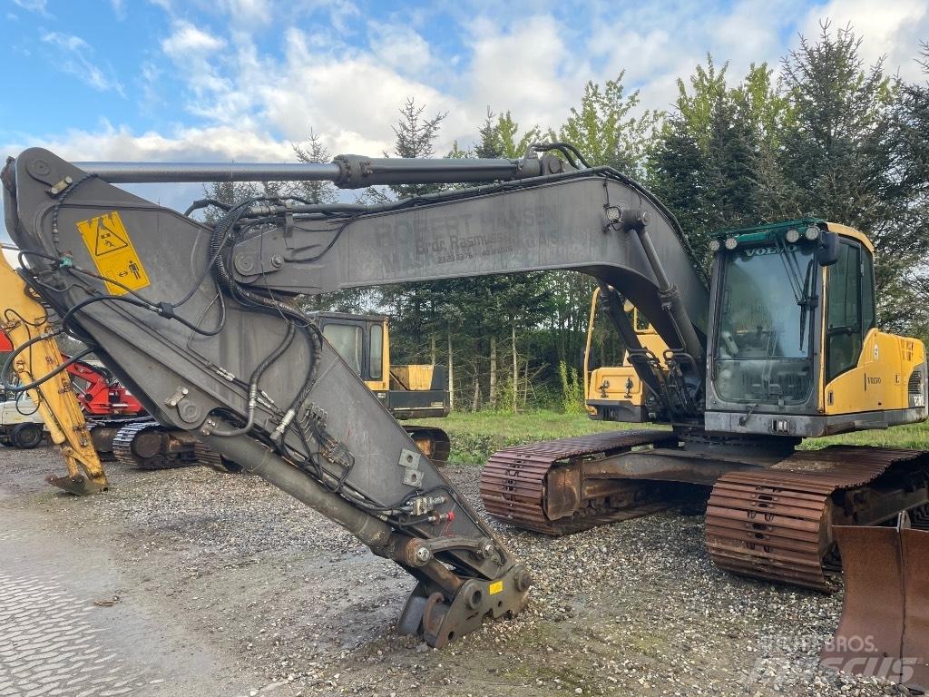 Volvo EC210C Roomikekskavaatorid