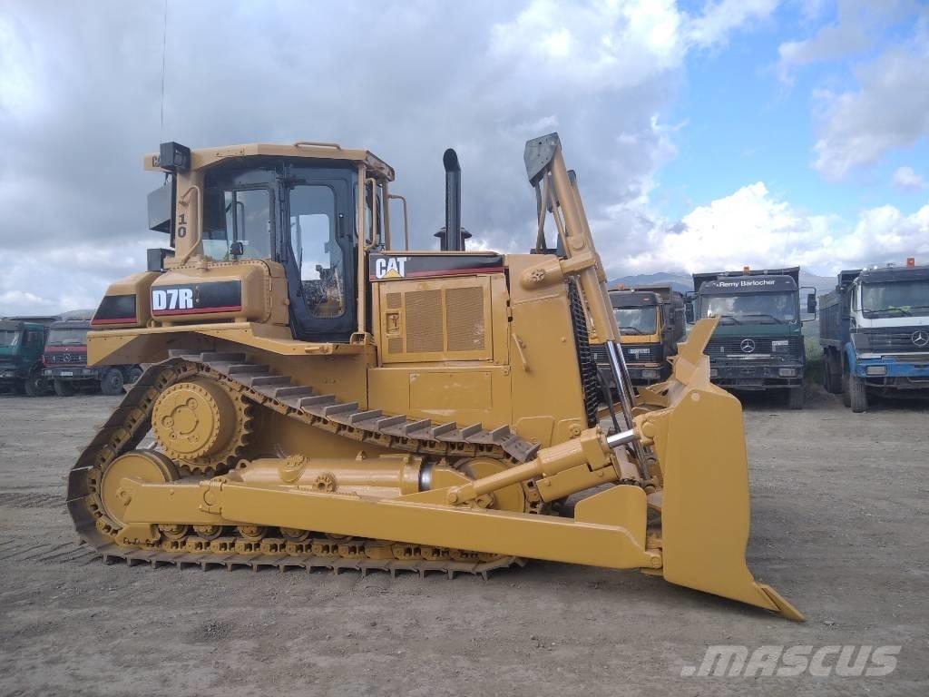 CAT D 7 R Buldooserid