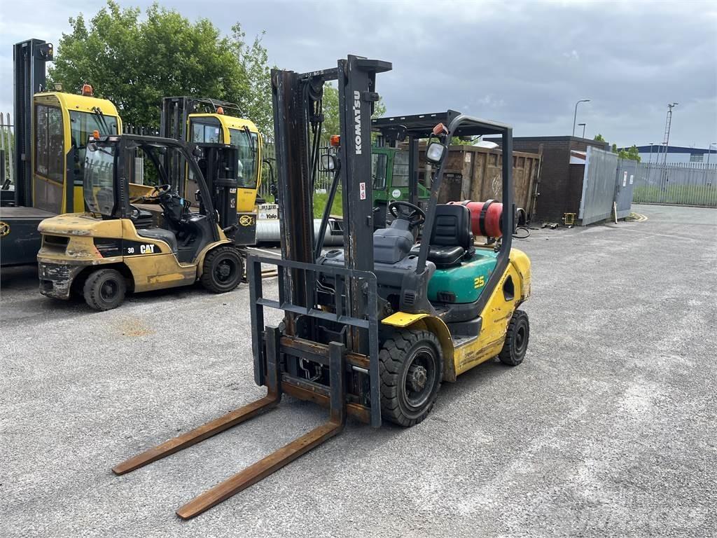Komatsu FG25HT-16R Gaasitõstukid