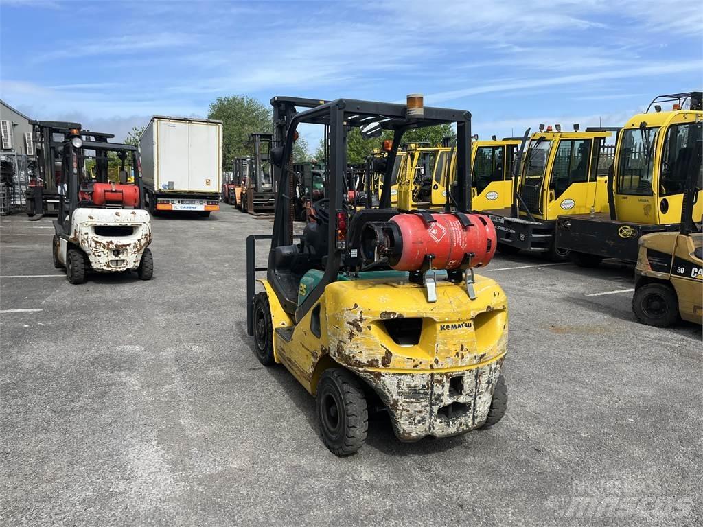 Komatsu FG25HT-16R Gaasitõstukid