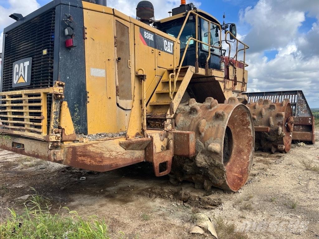 CAT 836K Pinnasetihendajad
