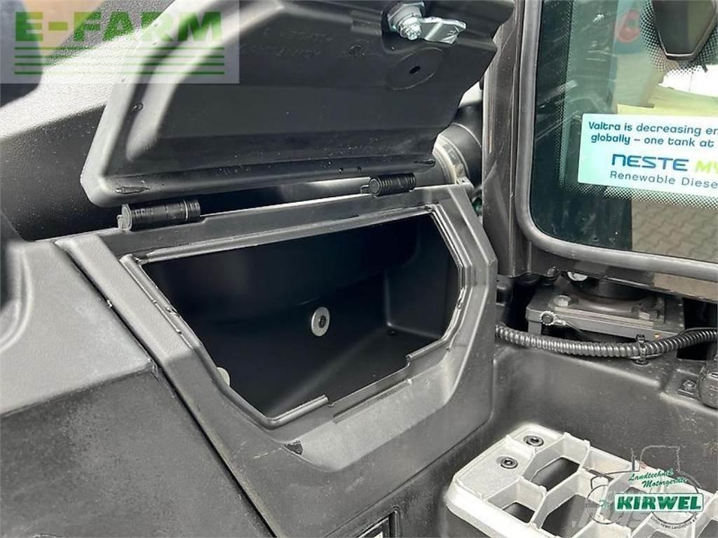 Valtra q 285 Traktorid