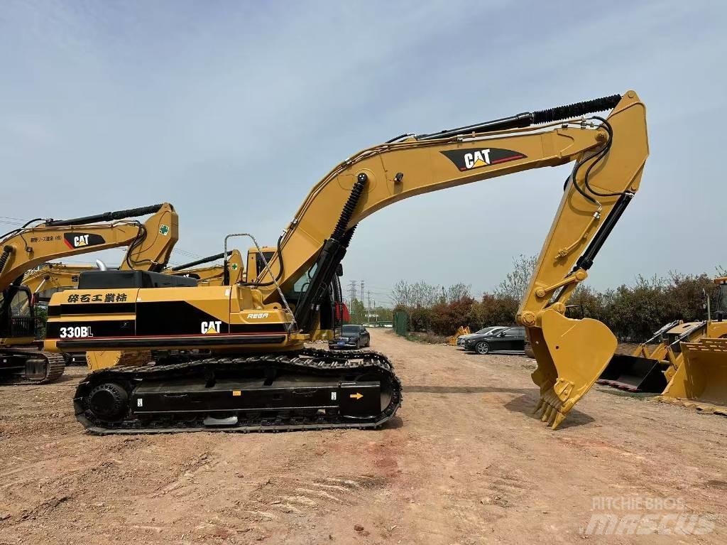 CAT 330 B Roomikekskavaatorid