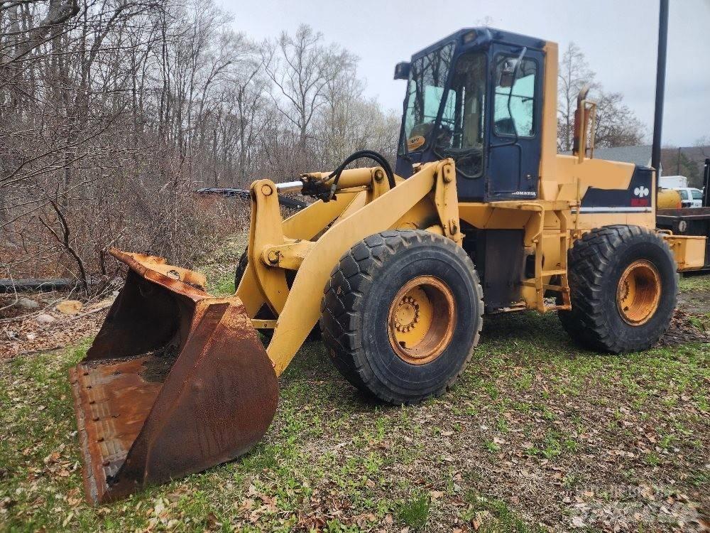 Komatsu WA 300-1 Rataslaadurid