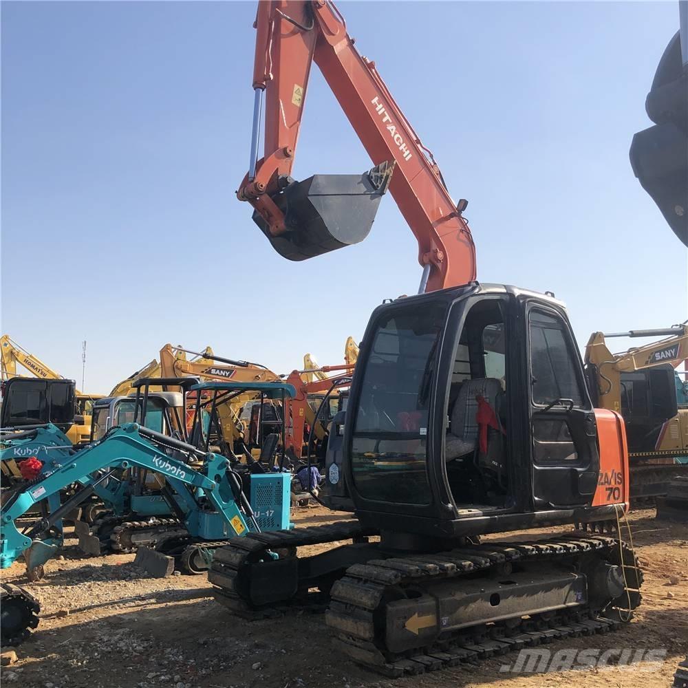Hitachi ZX70-5A Väikeekskavaatorid 7t-12t