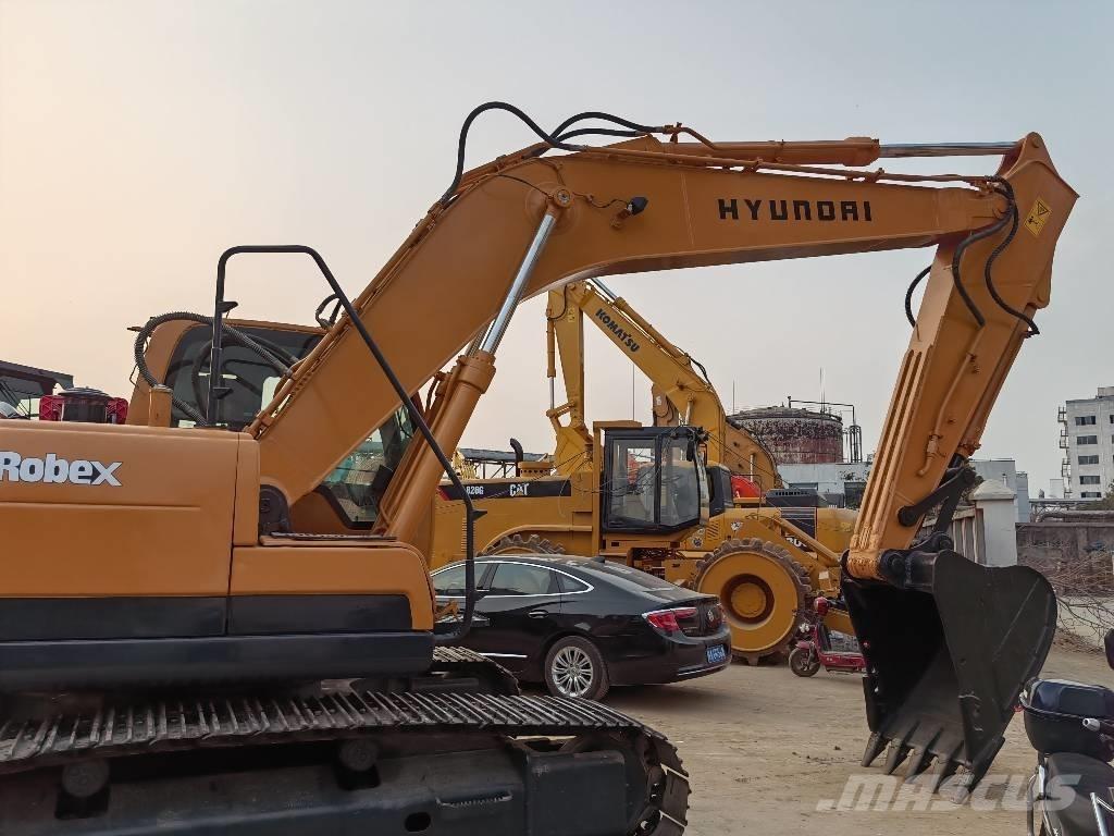 Hyundai 220LC-9s Roomikekskavaatorid
